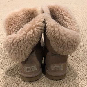 UGG tan short boots